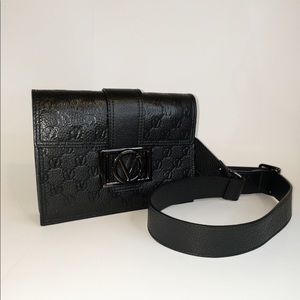 Black leather Valentino Bag